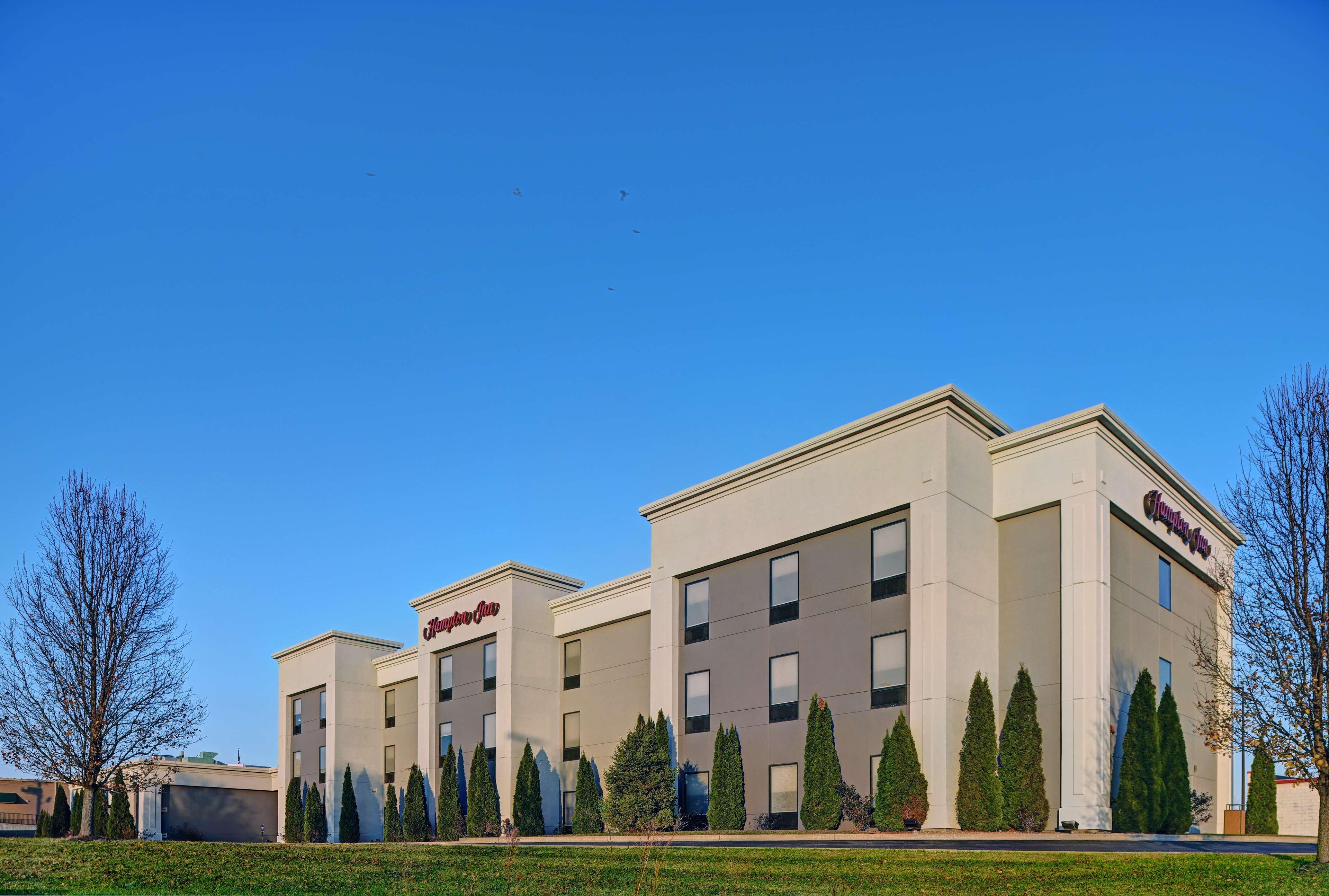 Hampton Inn Farmington Exterior photo
