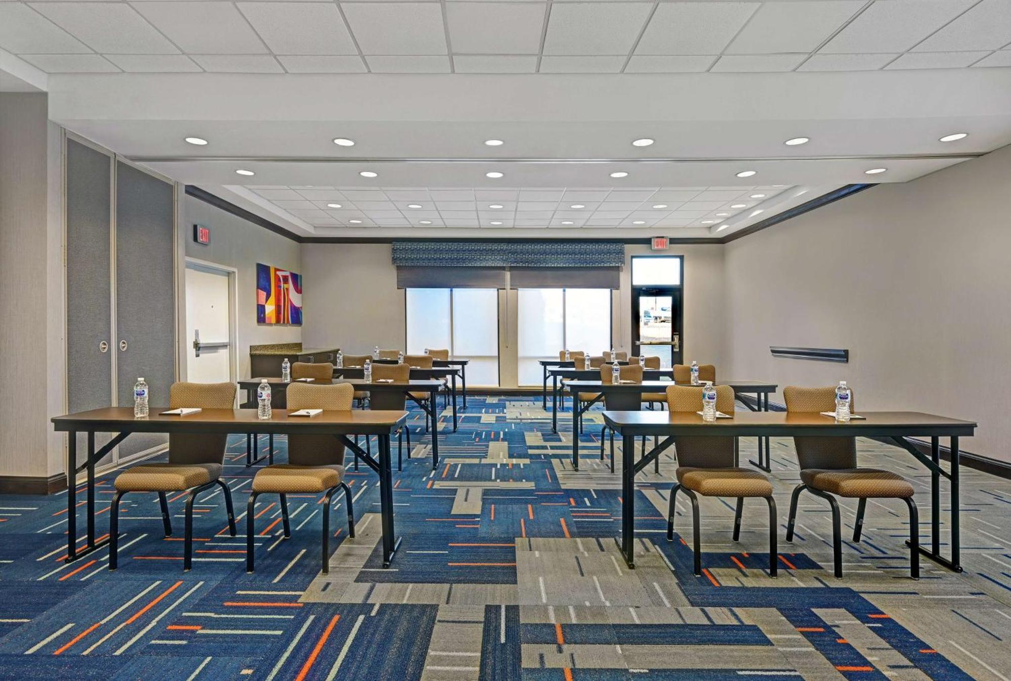 Hampton Inn Farmington Exterior photo