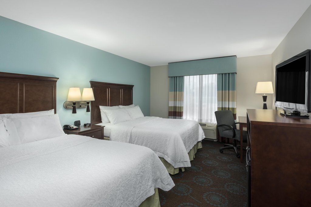Hampton Inn Farmington Exterior photo