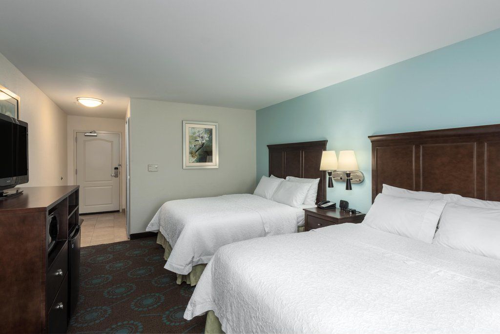 Hampton Inn Farmington Exterior photo